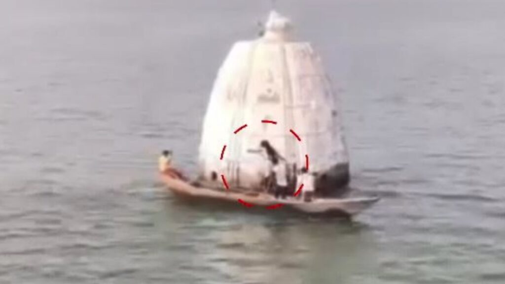 ହୀରାକୁଦ ଡ୍ୟାମରୁ ଉଦ୍ଧାର ହେଲେ ଯୁବତୀ