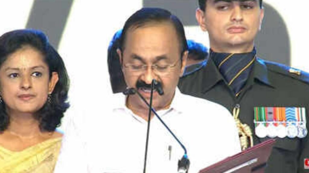 ଶପଥ ନେଲେ କେରଳର ନୂଆ ମୁଖ୍ୟମନ୍ତ୍ରୀ