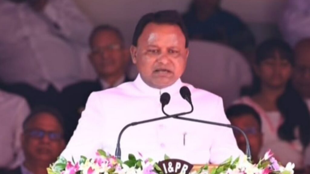 ୮୦ତମ ସ୍ଵାଧୀନତା ଦିବସ ପାଳୁଛି ଦେଶ, ତ୍ରିରଙ୍ଗା ଉଡ଼ାଇଲେ ମୁଖ୍ୟମନ୍ତ୍ରୀ