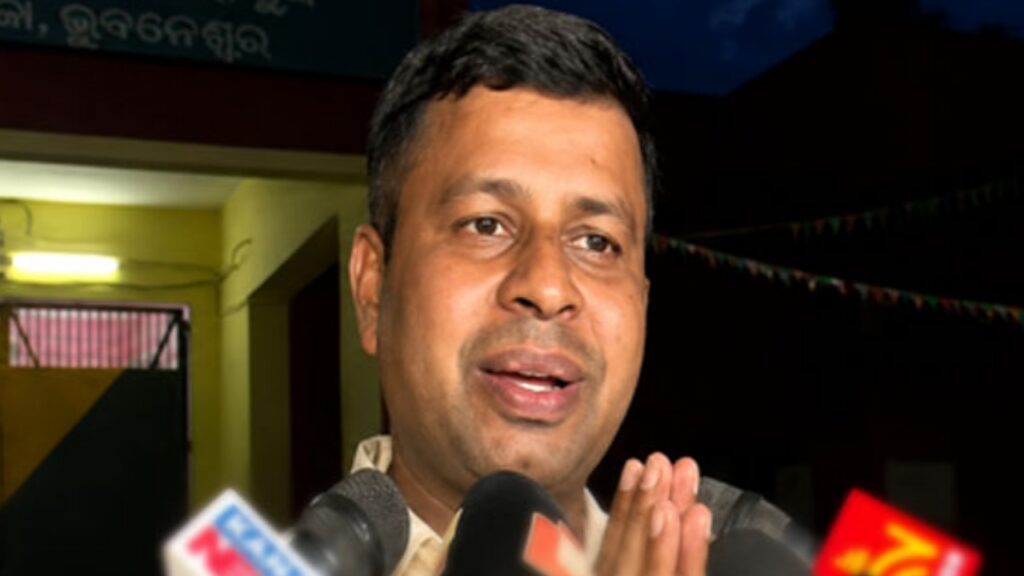 ସ୍ୱାମୀ ଲକ୍ଷ୍ମଣାନନ୍ଦ ହତ୍ୟା ମାମଲା: ଦୋଷମୁକ୍ତ ହେଲେ ମାଓନେତା ଆଜାଦ